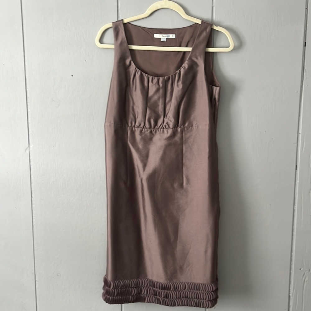 Perfect date night cocktail dress! Rose with side zipper.